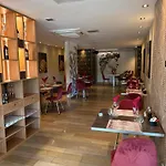 Ibis Budget Palais Nikaia Отель