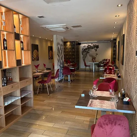 Ibis Budget Palais Nikaia Hotel