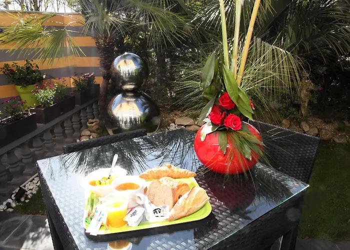 尼斯预卡娅音乐厅 -宜必思快捷酒店 尼斯